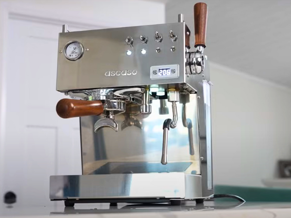 Ascaso Steel DUO PLUS Espresso Machine - Water Tank & Capacity