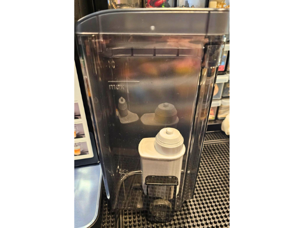 Bosch 300 Series Espresso Machine - Water Tank & Bean Hopper Capacity