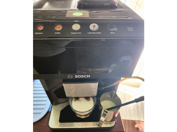 Bosch 500 Series Espresso Machine - Milk System And Frothing