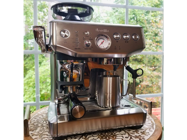 Breville Barista Express Impress - Size And Design