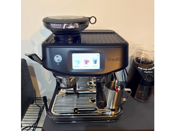 Breville Barista Touch Impress Espresso Machine - Auto MilQ & Customization