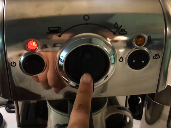 Dualit 3 in 1 Coffee Machine - User Interface